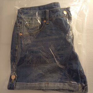 NWT Distressed Faded Womens Blue Jean Shorts Size L High Waist Pockets Roll-up
